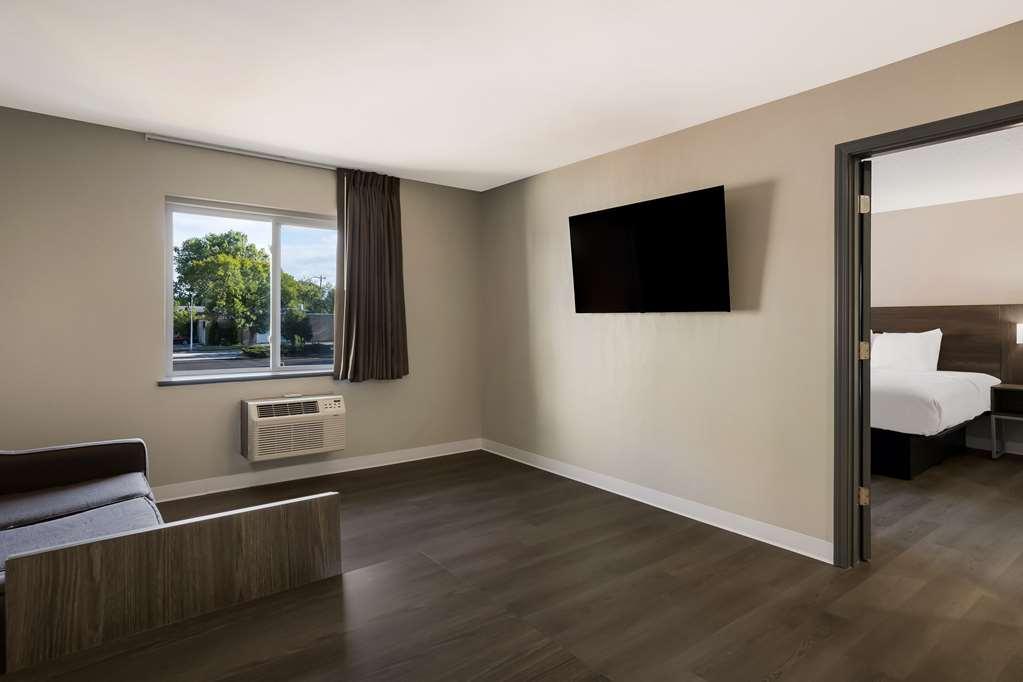 Suburban Studios Milwaukee Airport Szoba fotó